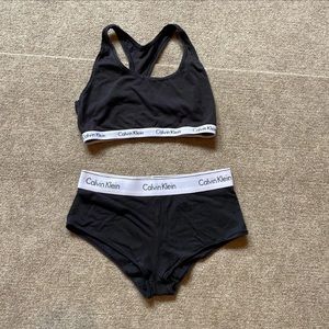 Calvin Klein Bralette Set M
